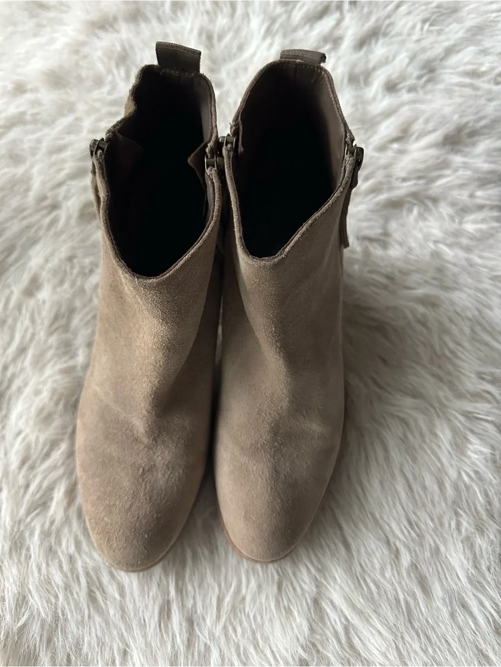 Hoss Intropia classic taupe